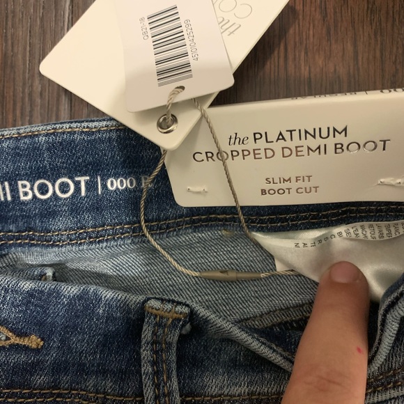 New Chico jeans - Picture 2 of 3